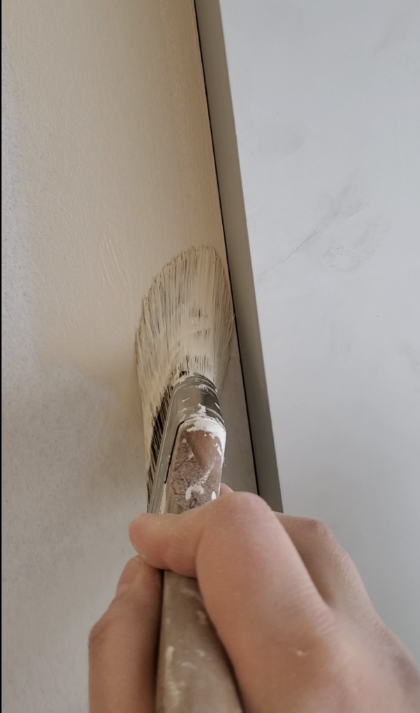 How to paint trim
